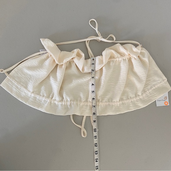 Resortwear Off-White Cream Off the Cold Shoulder Ruffle Halter Crop Top Large - Picture 5 of 7